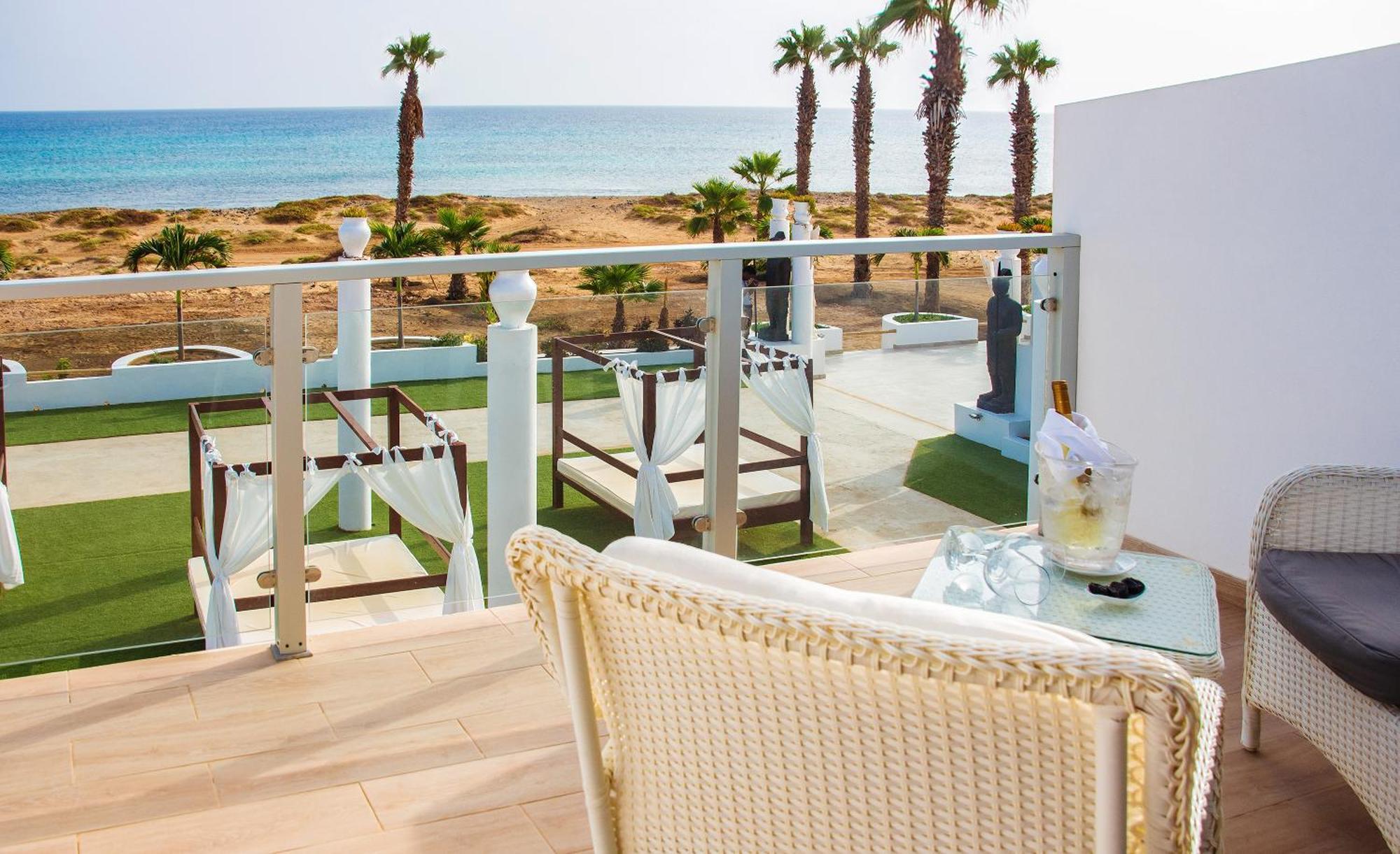 Hotel Livvo Budha Beach Santa Maria Quarto foto